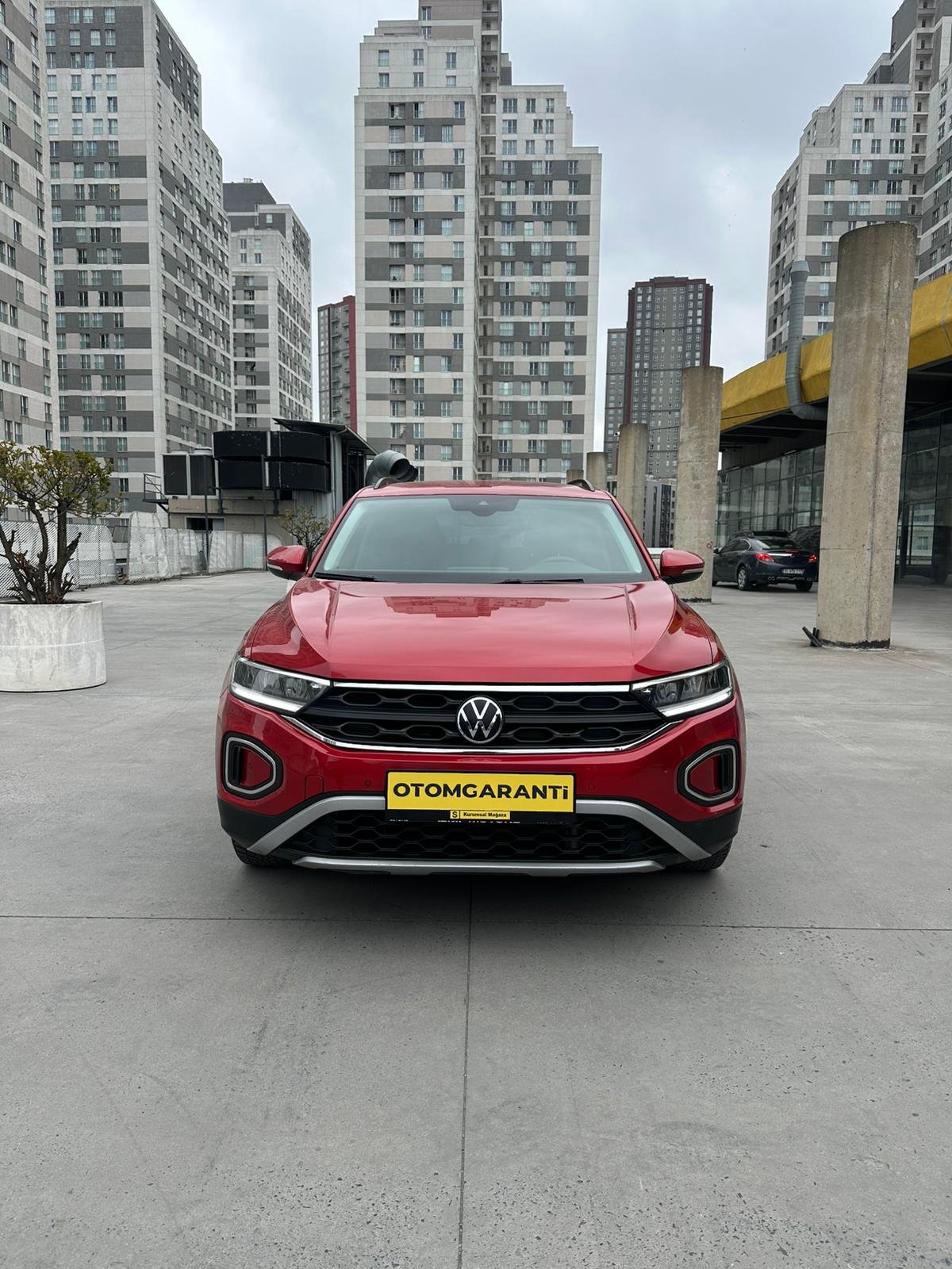 VOLKSWAGEN T-ROC 800 BİN TL PEŞİNAT İLE 36 AY SENET İMKANI